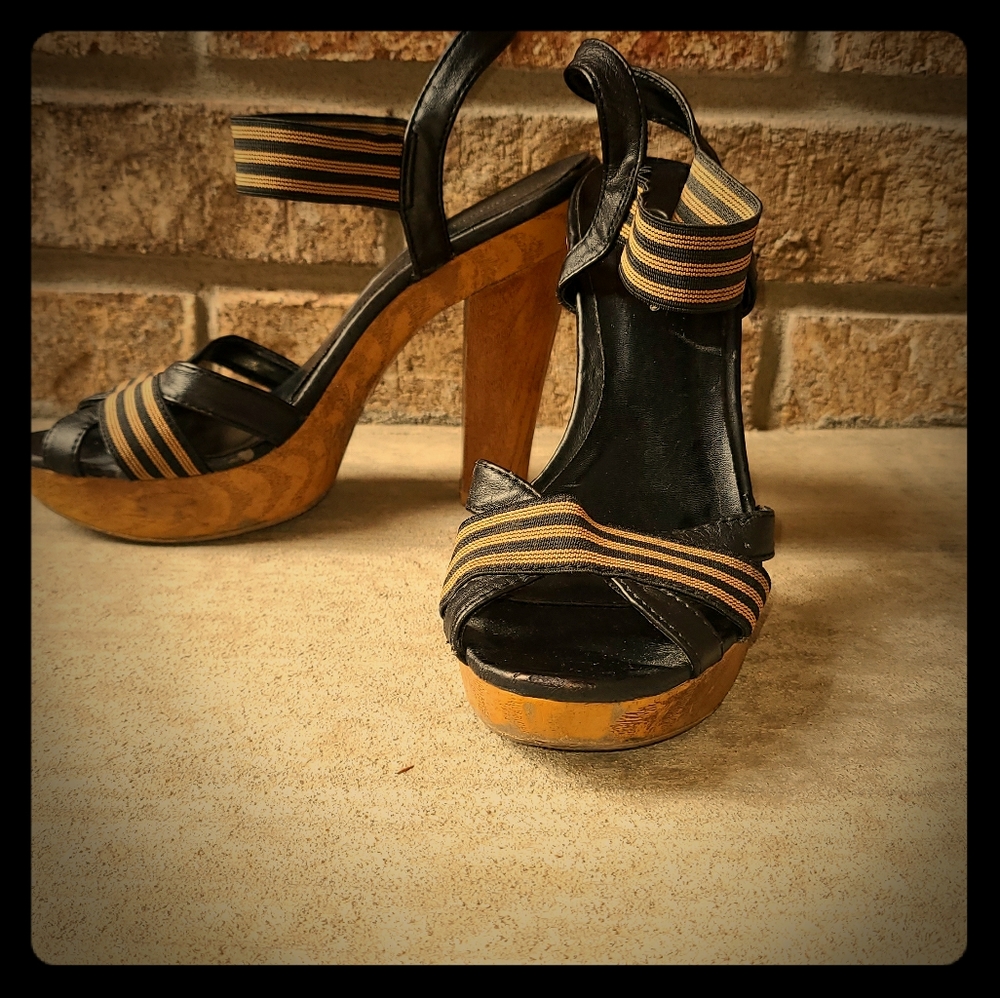 Ladies size 7, strapped heels